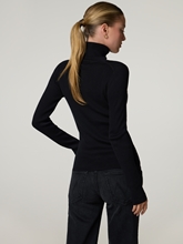 Image sur Pull à col roulé