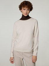 Bild von Strickpullover mit Wolle