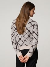 Bild von Strickjacke mit Wolle