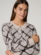 Bild von Strickjacke mit Wolle