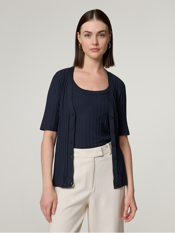 Bild von T-Shirt aus Rippstrick