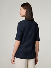 Bild von T-Shirt aus Rippstrick