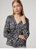 Image de BLUSE MIT V-NECK PRINT