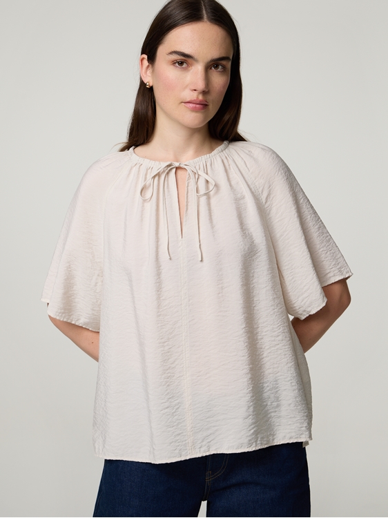 Bild von Blusetop mit Knitteroptik