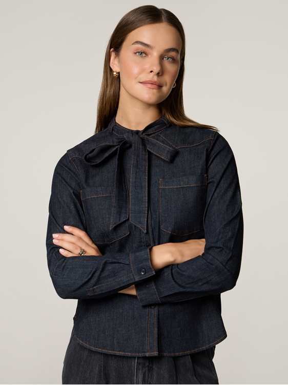 Image sur Chemisier à col lavallière en denim