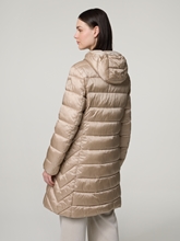 Bild von Steppmantel mit Kapuze