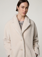 Bild von Mantel im Teddy-Look