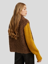 Bild von Weste in Lammfell-Optik