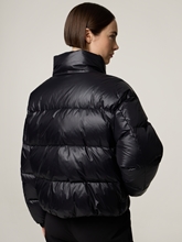 Bild von Daunenjacke im Cropped Fit