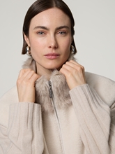 Bild von Weste aus Kunstfell