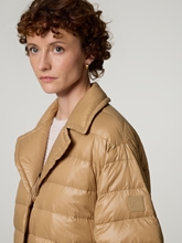 Bild von Kurze Daunenjacke