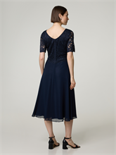 Image sur Robe avec dentelle