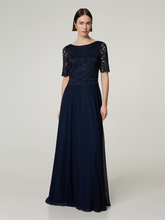 Image sur Robe de soirée à dentelle