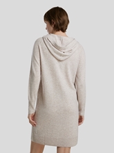 Bild von Strickkleid mit Kapuze