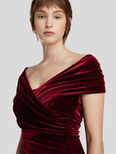 Bild von Samtkleid