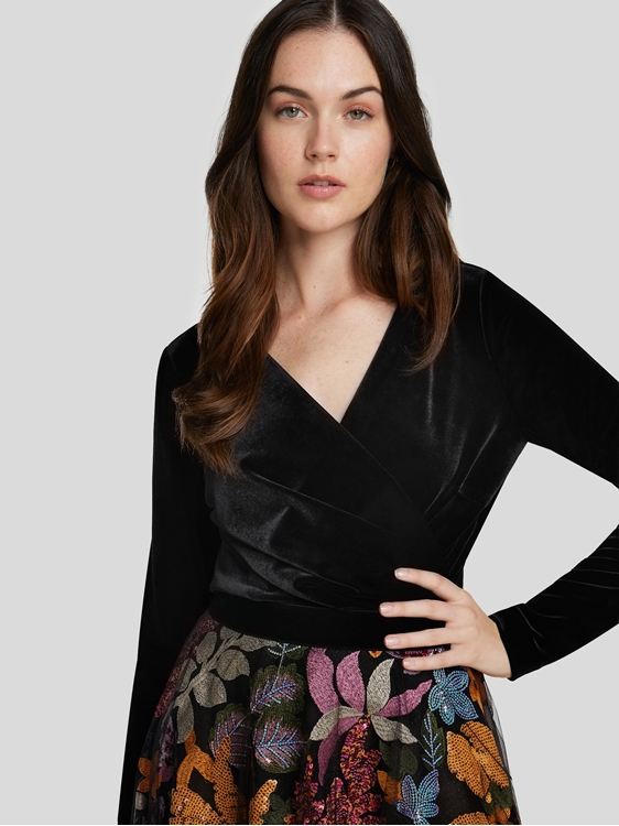 Bild von Samtshirt in Wickeloptik