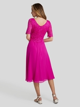 Bild von Spitzenkleid