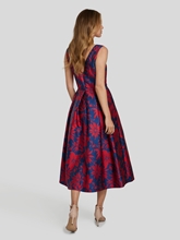 Bild von Cocktailkleid mit Jaquard-Muster