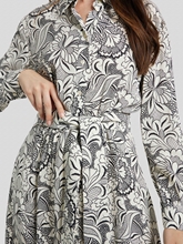 Image sur Robe midi imprimée