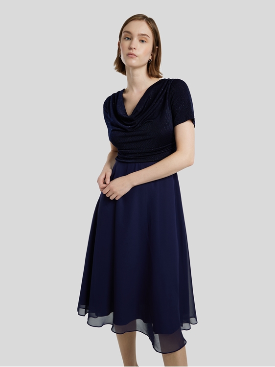 Image sur Robe de cocktail et lurex