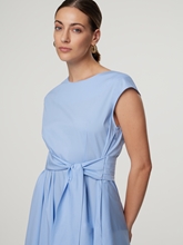 Bild von Kleid mit Baumwolle