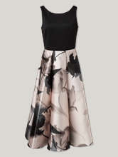 Bild von Kleid mit bedrucktem Twill