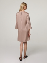 Image sur Mini-robe en satin