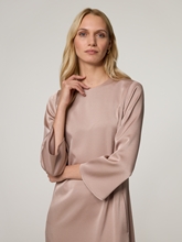 Image sur Mini-robe en satin