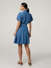 Image sur Mini-robe au look denim