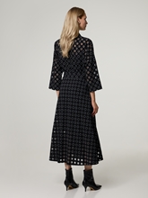 Bild von Midikleid mit Punkten