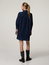 Bild von Minikleid aus Denim