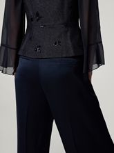 Bild von Hose mit weitem Bein