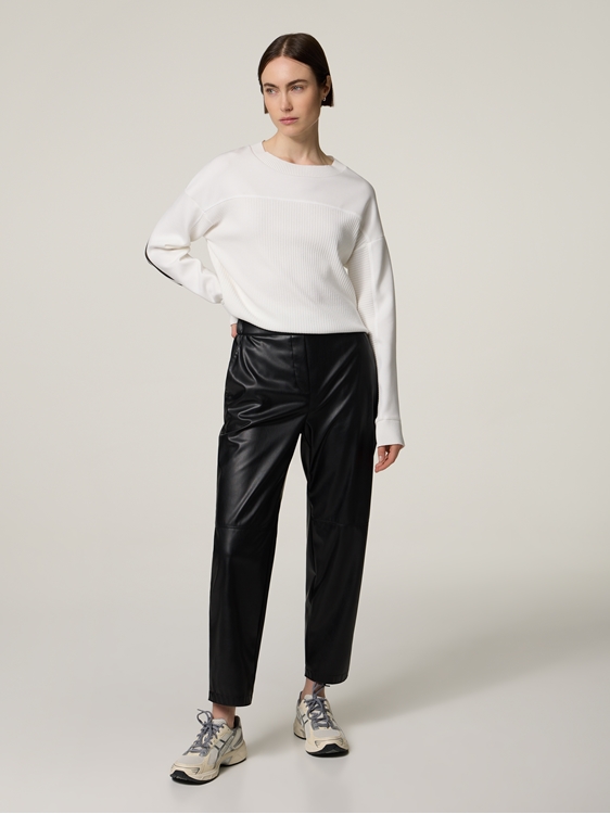 Bild von Kunstlederhose