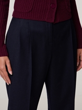 Bild von Hose mit Bundfalten