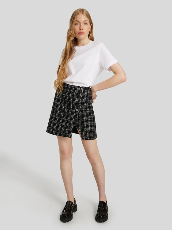 Bild von Minirock aus Tweed