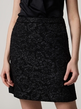 Image sur Mini-jupe avec broderies