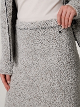 Image sur Mini-jupe bouclée en laine