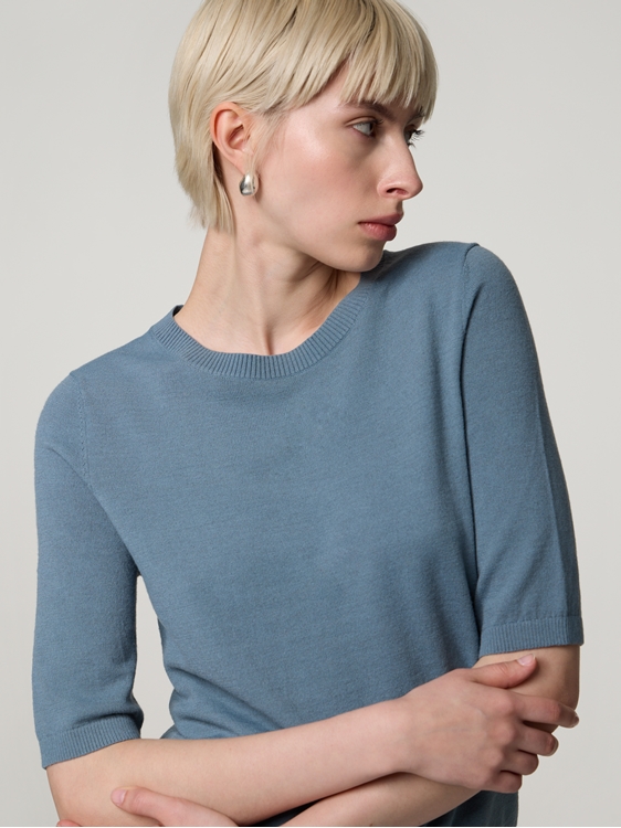 Image sur T-shirt tricoté en laine