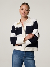Bild von Strickjacke aus Grobstrick