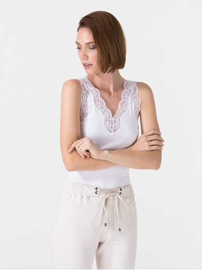 Top mit Spitze Top mit Spitze