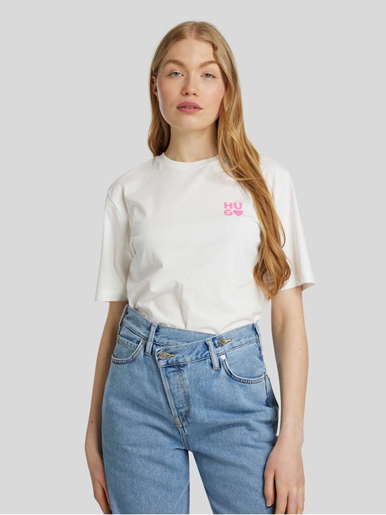 Image sur T-shirt à logo DASHIRE