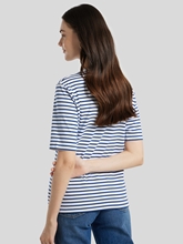 Image sur T-shirt à rayures