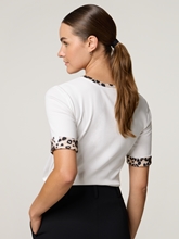 Image sur Shirt avec imprimé léopard