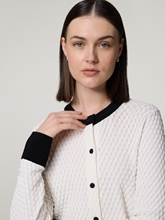 Bild von Strickjacke im Lochstrick