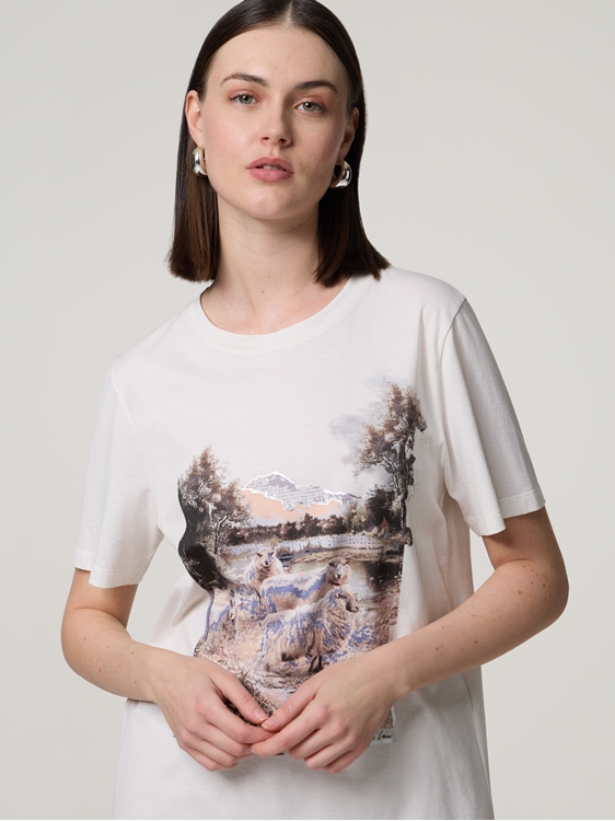 Bild von T-Shirt mit Schmucksteinen