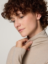 Image sur T-shirt à col roulé en laine