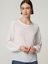 Bild von Blusenshirt im Material-Mix