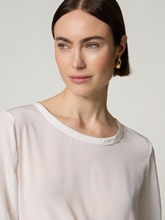 Bild von Blusenshirt im Material-Mix
