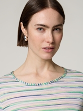 Image sur T-shirt à rayures