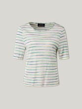 Image sur T-shirt à rayures